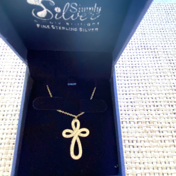 Simply Silver Boxed Cross Necklace - Picture 9 of 9